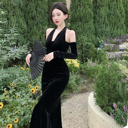 halter deep v maxi dress Savvy Halter Knit Maxi Dress