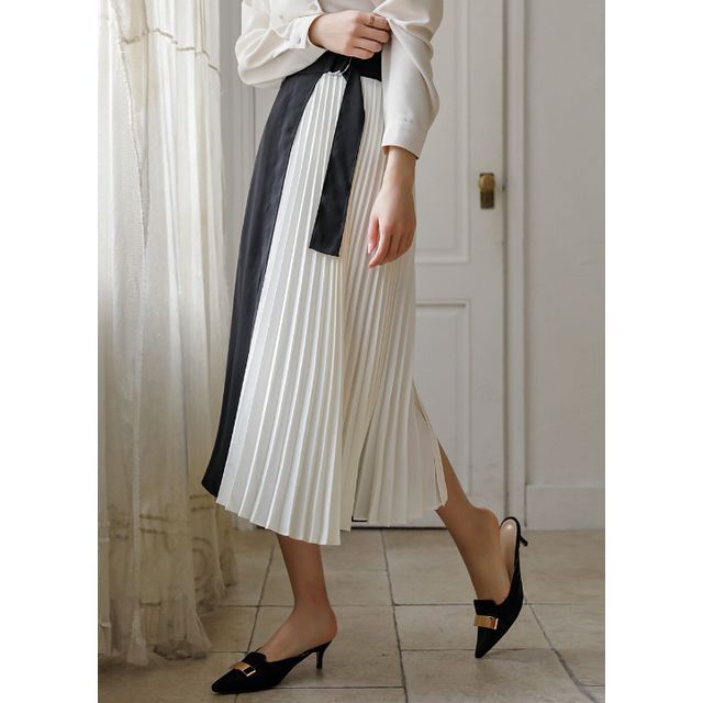 Styleonme-Two-Tone Pleated-Panel Midi Wrap Skirt