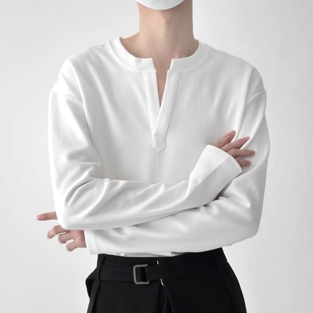 Lingaris-Long-Sleeve Notch Neck Plain T-Shirt