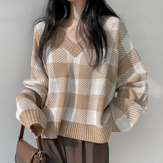 PolkaBella - V-Neck Plaid Sweater