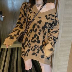 NENE - Leopard Print Sweater NENE - Leopard Print Sweater