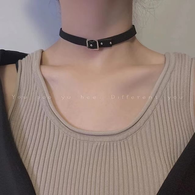 Sharkkira-Faux Leather Choker