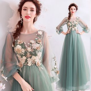 embroidered lantern sleeve dress