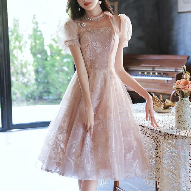 Risthan - Puff-Sleeve Leaf Embroidered Cocktail Dress | YesStyle