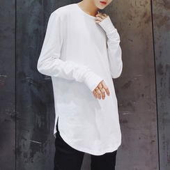 Bjorn - Long Sleeve T-Shirt Bjorn - Long Sleeve T-Shirt