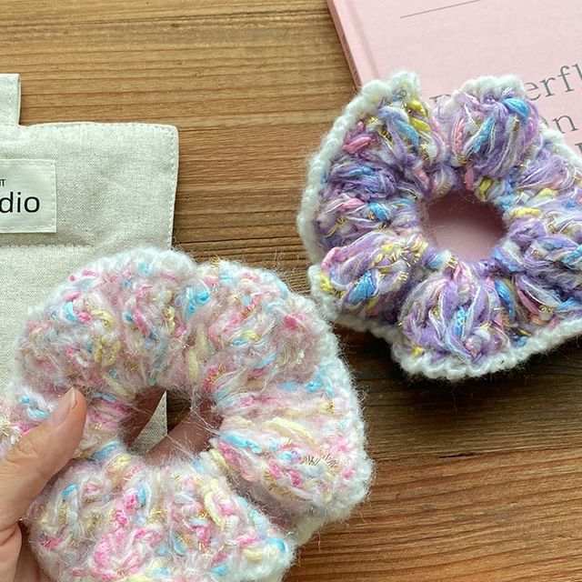 Kiren-Melange Yarn Scrunchie