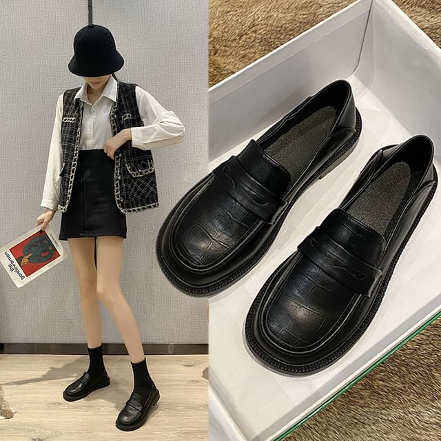 Sleeko-Platform Plain Penny Loafers
