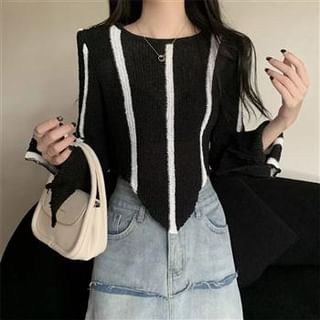 Everose-Flared-Sleeve Round Neck Striped Asymmetrical Cropped Sweater
