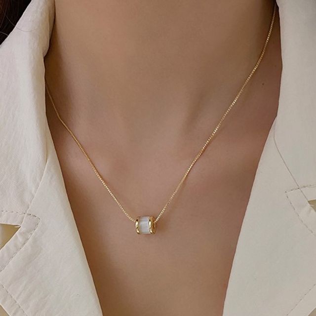 YUGGI - Cat Eye Stone Necklace | YesStyle