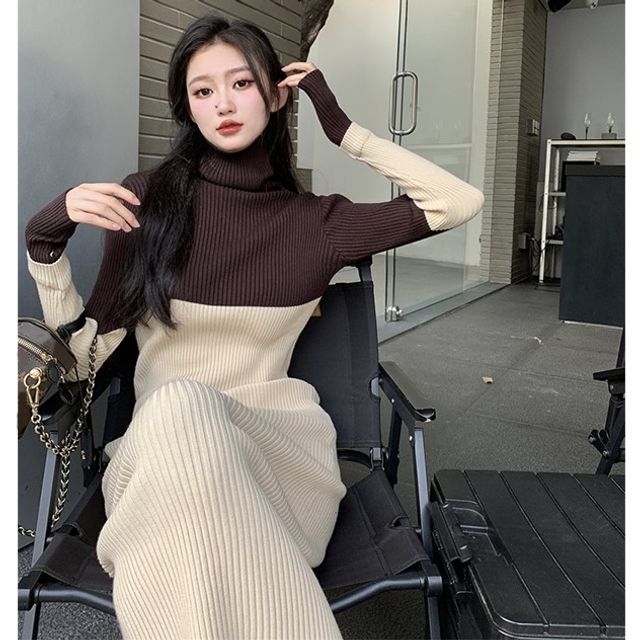 ever after - Turtleneck Colorblock Knit Midi Dress | YesStyle
