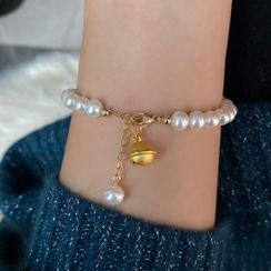 Sugar Lump - Pearl Bracelet Sugar Lump - Pearl Bracelet