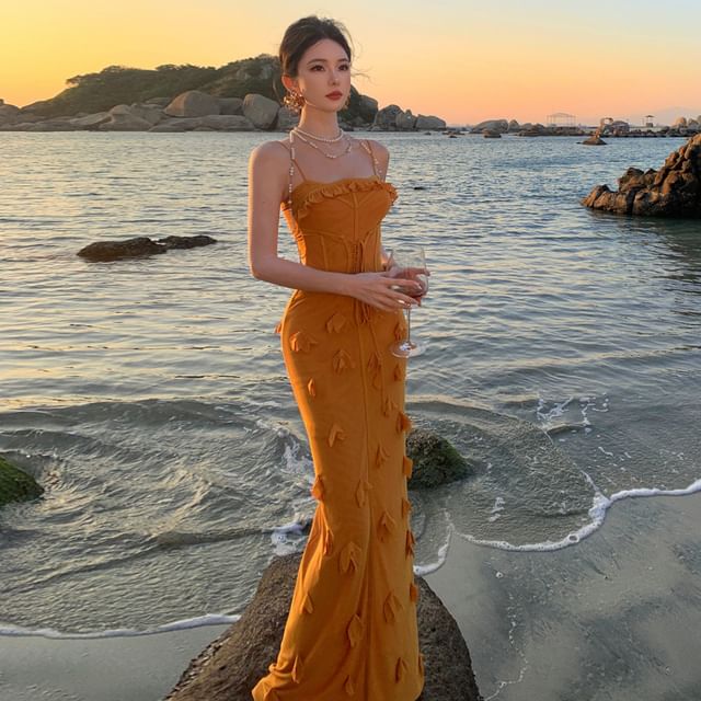 Spaghetti Strap Ruffle Trim Plain Mermaid Evening Dress