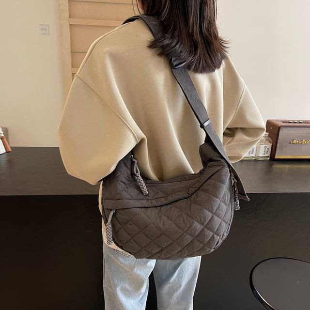 Hikuozy-Quilted Nylon Plain Zip Crossbody Bag