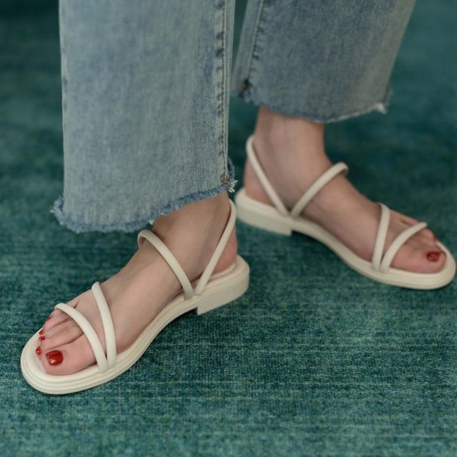 Vindler-Strappy Flat Sandals