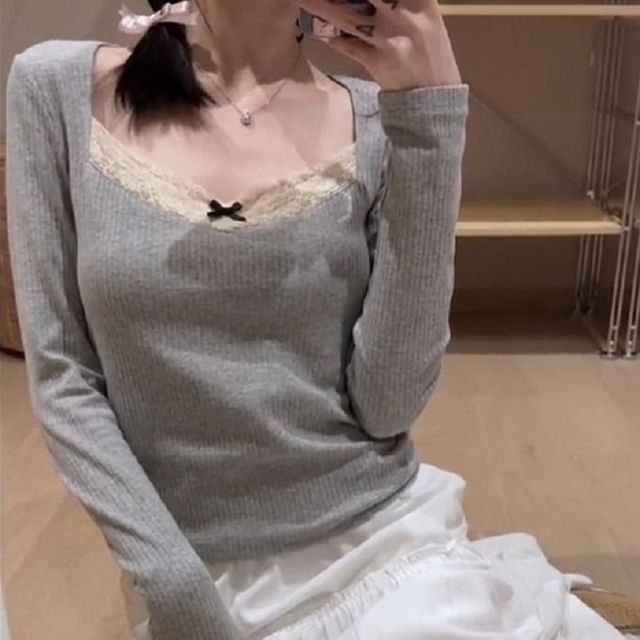 Cloud Nine-Long Sleeve Square Neck Plain Lace Trim Crop Top