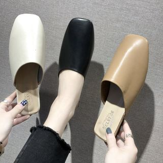 flat square toe mules