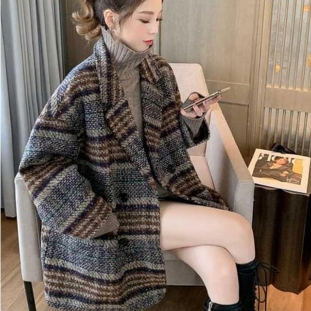 Shinsei-Plaid Oversized Double-Breasted Coat