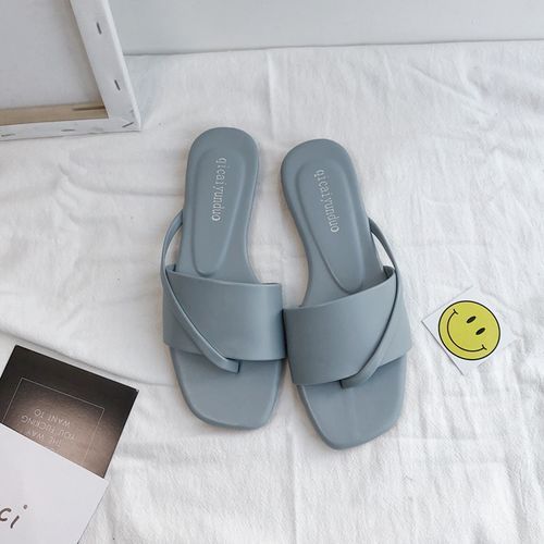 HOGG - Square-Toe Flat Slide Sandals | YesStyle