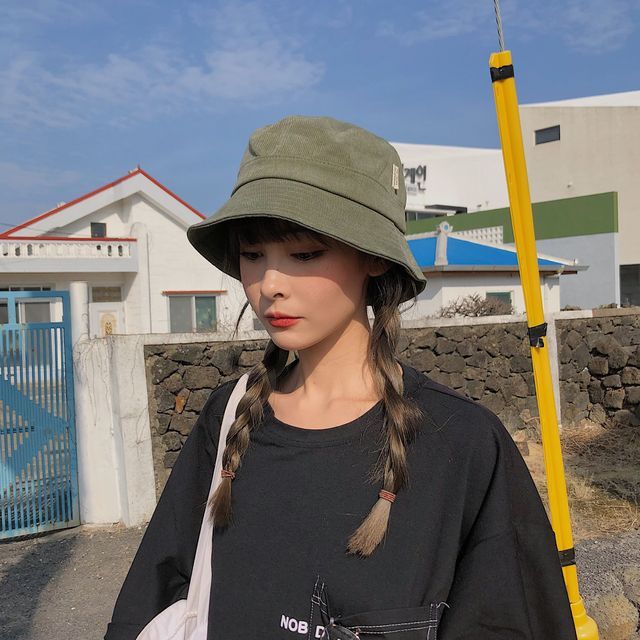 Alpha Kiss-Bucket Hat