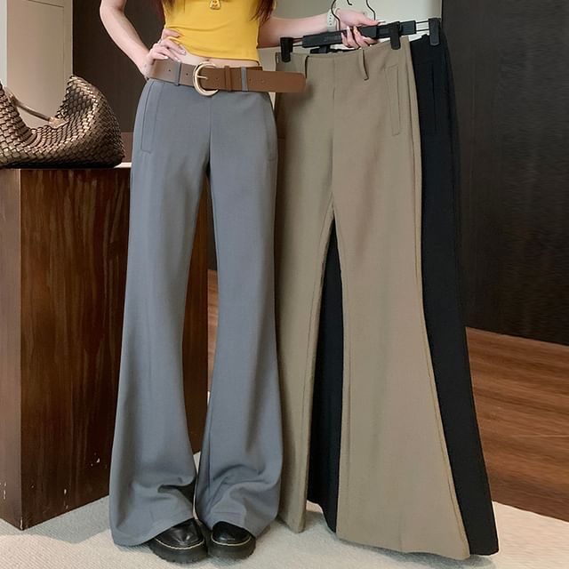 KUMI-Set Mid Rise Plain Flared Pants Belt