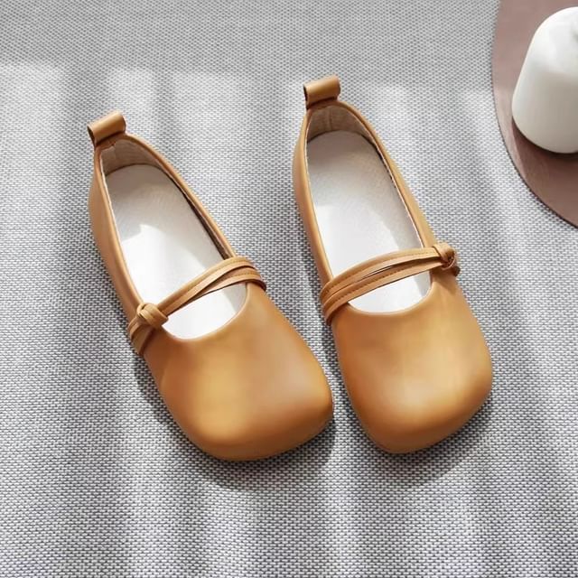 Freesia-Faux Leather Square Toe Knot Flats