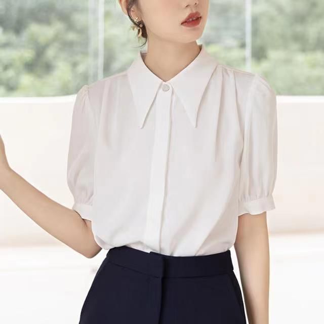 Everose-Puff-Sleeve Plain Button-Up Blouse