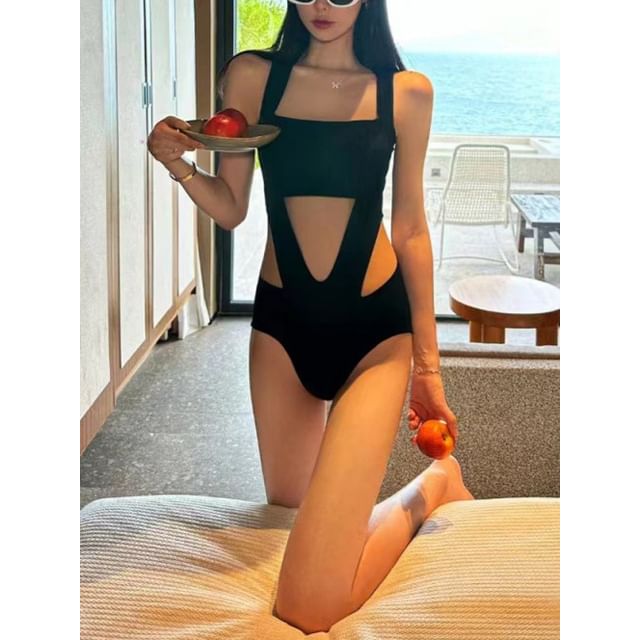 Sabbia-Sleeveless Square Neck Plain Cutout Open Back Swimsuit