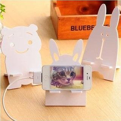 Showroom - Wooden Animal Phone Stand Showroom - Wooden Animal Phone Stand