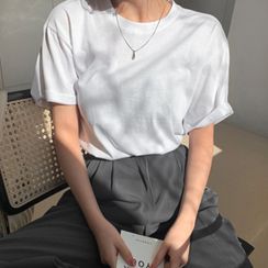 MERONGSHOP - Basic Colored Cotton T-Shirt MERONGSHOP - Basic Colored Cotton T-Shirt