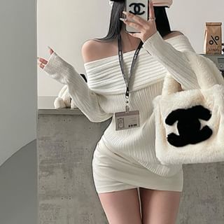 RainGirl-Off-Shoulder Plain Ribbed Sweater