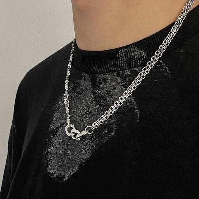 Black Degree-Chained Layered Necklace
