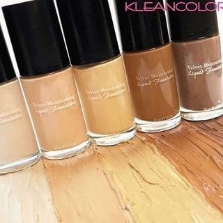 moisturizing liquid foundation