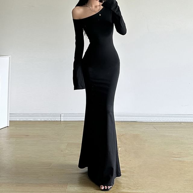 Off Shoulder Flare sleeve Slim Bodycon Dress Off Shoulder Flare sleeve Slim Bodycon Dress
