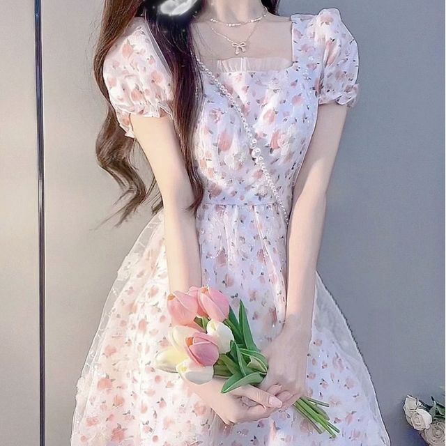 Sienne - Short-Sleeve Square Neck Floral Print Lace Trim