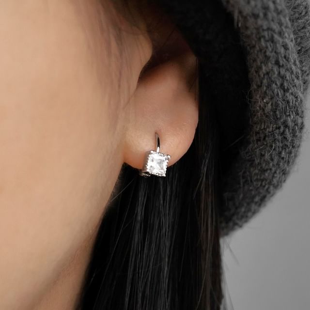 PANGU-Rhinestone Huggie Earring