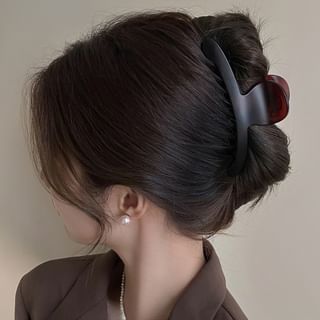 Jael-Plain Hair Claw