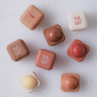 FreshO2 - Moisturizing Lip Cube