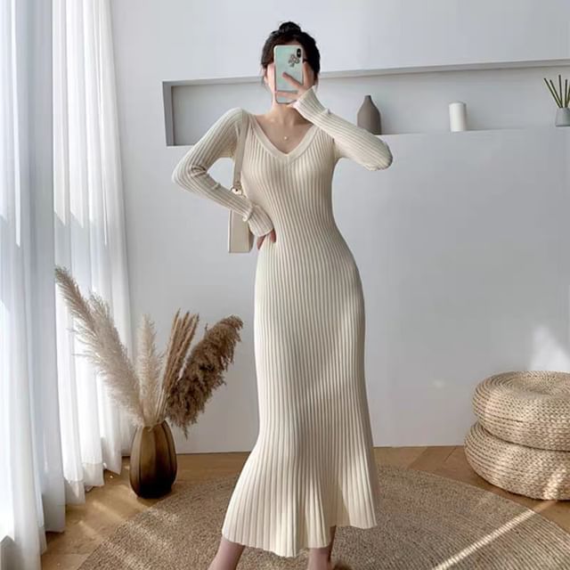 boden crew neck jersey midi dress Boden: Leandra Jersey Midi Dress  JENNY-ON-THE-GO