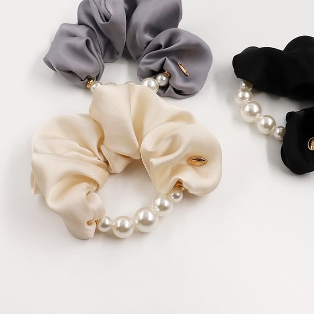 Koi Kawaii-Beaded Scrunchie