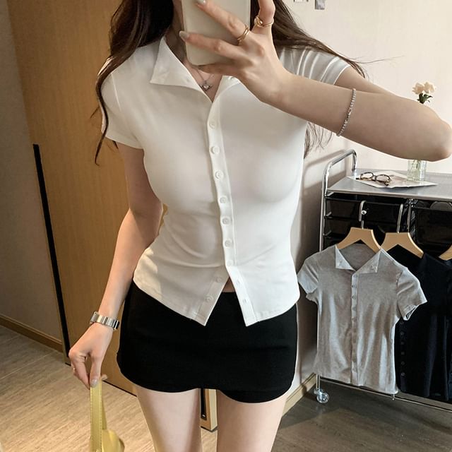 KUMI-Short Sleeve V-Neck Plain Button T-Shirt