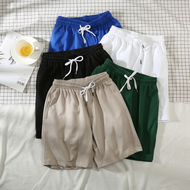 Lingaris-Drawstring Waist Plain Sweat Shorts