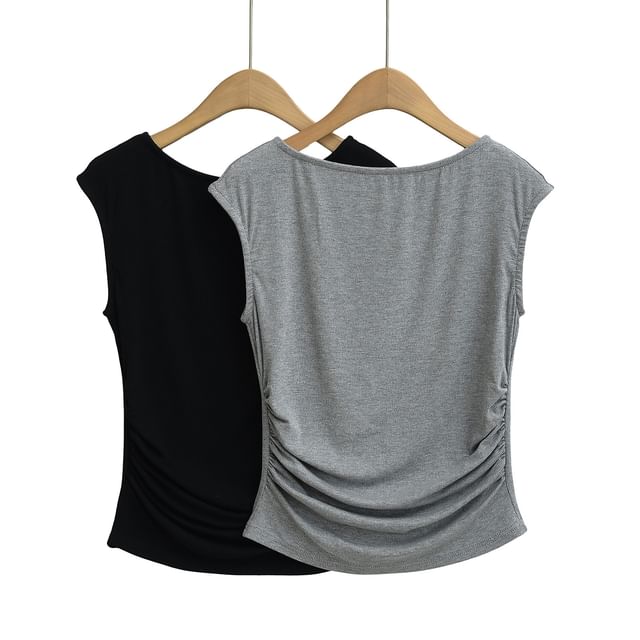 Asiris-Cap Sleeve Boat Neck Plain Ruched Top