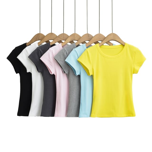 Asiris-Short Sleeve Round Neck Plain T-Shirt
