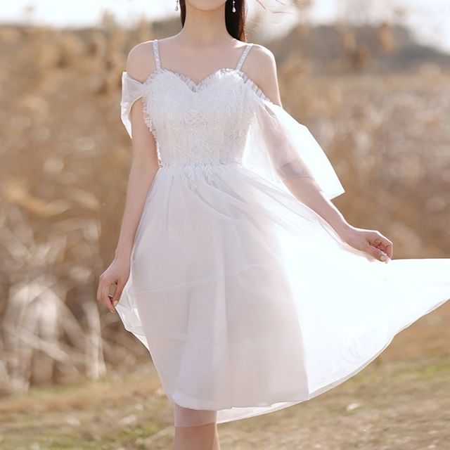 DreesHouse-Spaghetti Strap Cold-Shoulder Mesh A-Line Wedding Dress