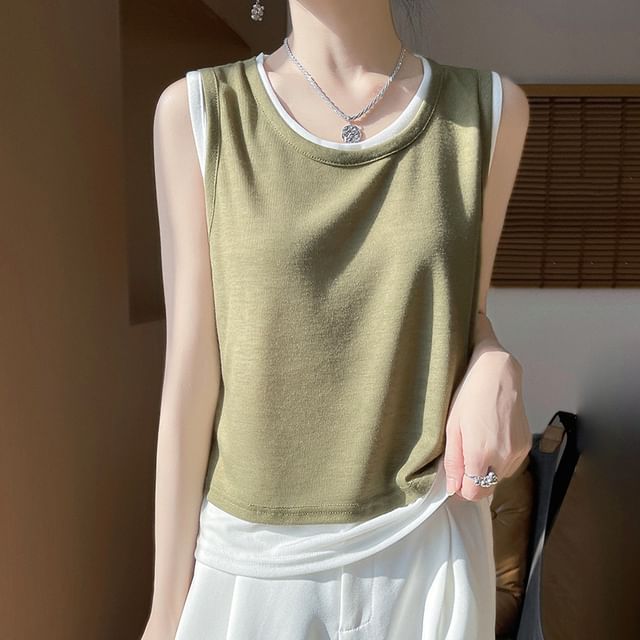 Weelop-Scoop Neck Plain Tank Top