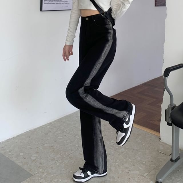 Sisyphi-High Rise Washed Loose Fit Jeans
