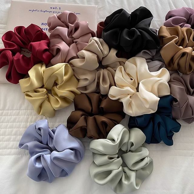 Miss Floral-Plain Fabric Scrunchie