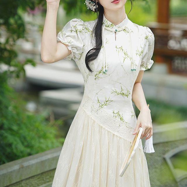 chinese dress ladies Leaf Lace Fitted Plunging V-Neck Long Wedding Dress 2XL / Off White main image 1