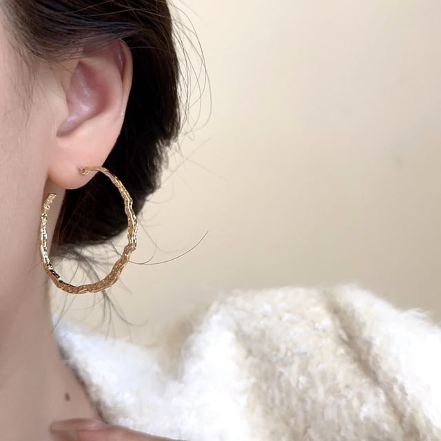 Seirios-Irregular Hoop Earring