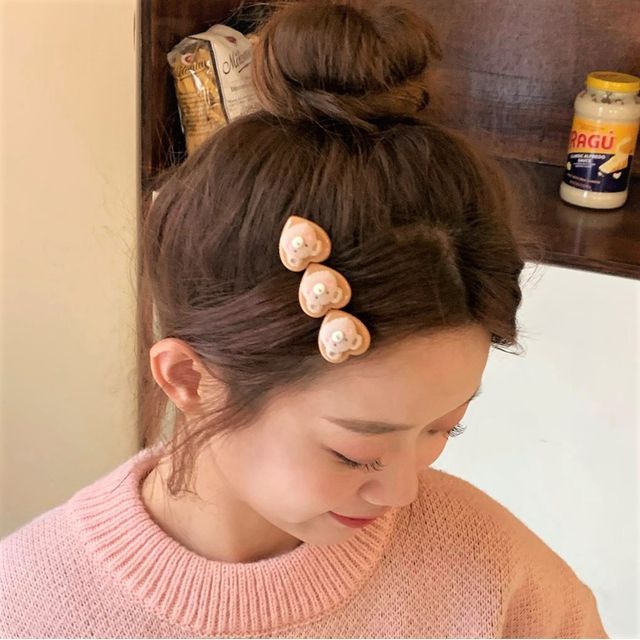 Nozomi Heart Hair Clip YesStyle